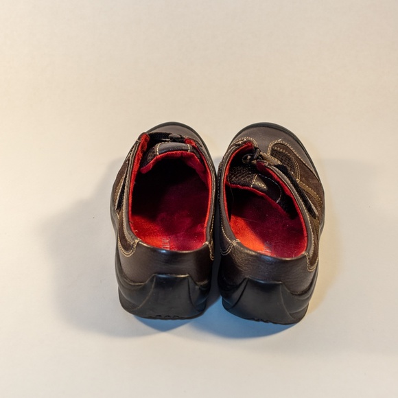 Softshoe by Medicus Brown - Picture 3 of 3